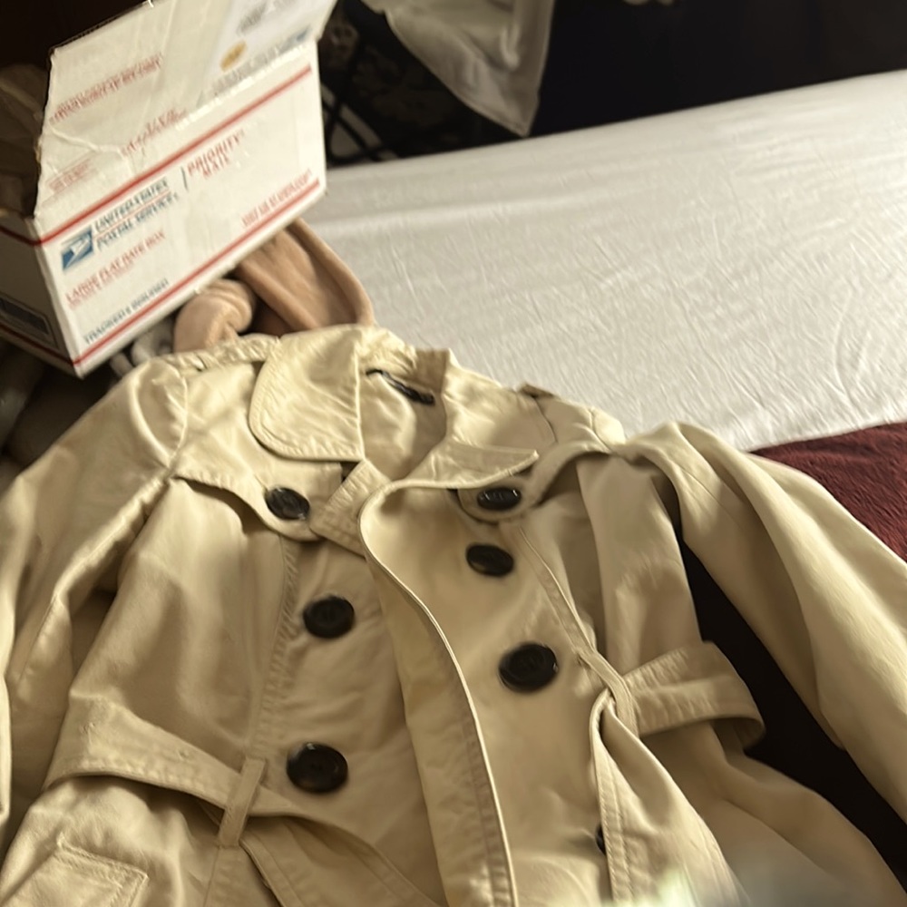 Trench coat nice missing a botton beauty full